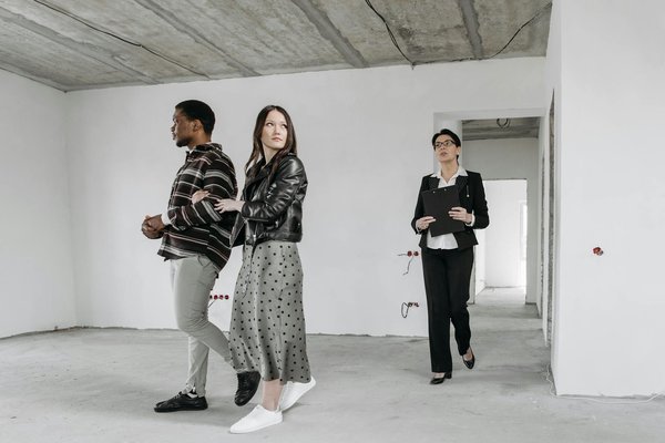 Harness the power of diversified property portfolios: a guide to risk reduction for uk investors